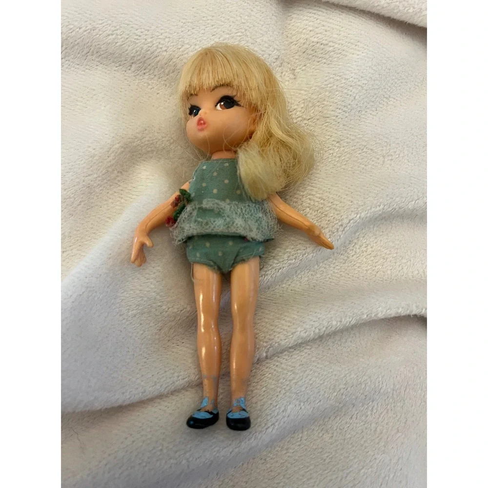 Vintage Hasbro Dolly Darling Pocket Doll Polka Dot Outfit Side Glance Eyes 4in